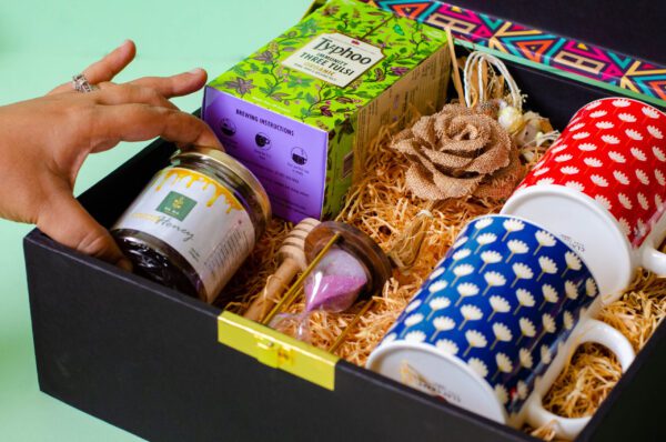 Giftomojo Gift Hampers Online Store in India