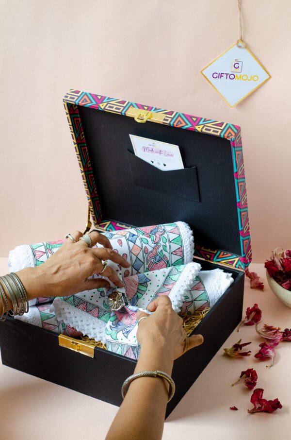 Table Décor - Madhubani Art Gift Hampers in Gurgaon Delhi NCR Noida India