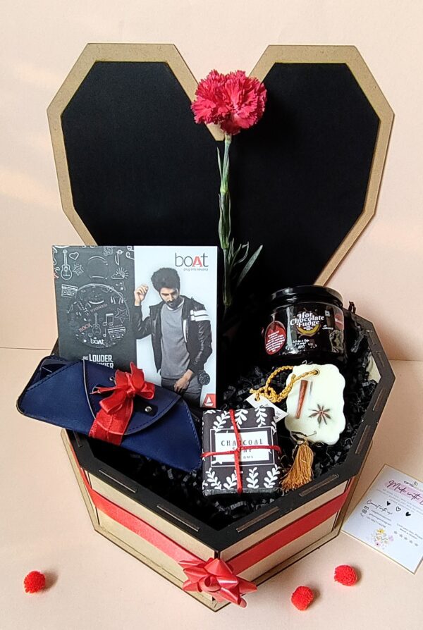 Valentine's Men's Premium Gift Hampers in Gurgaon Delhi NCR Noida India